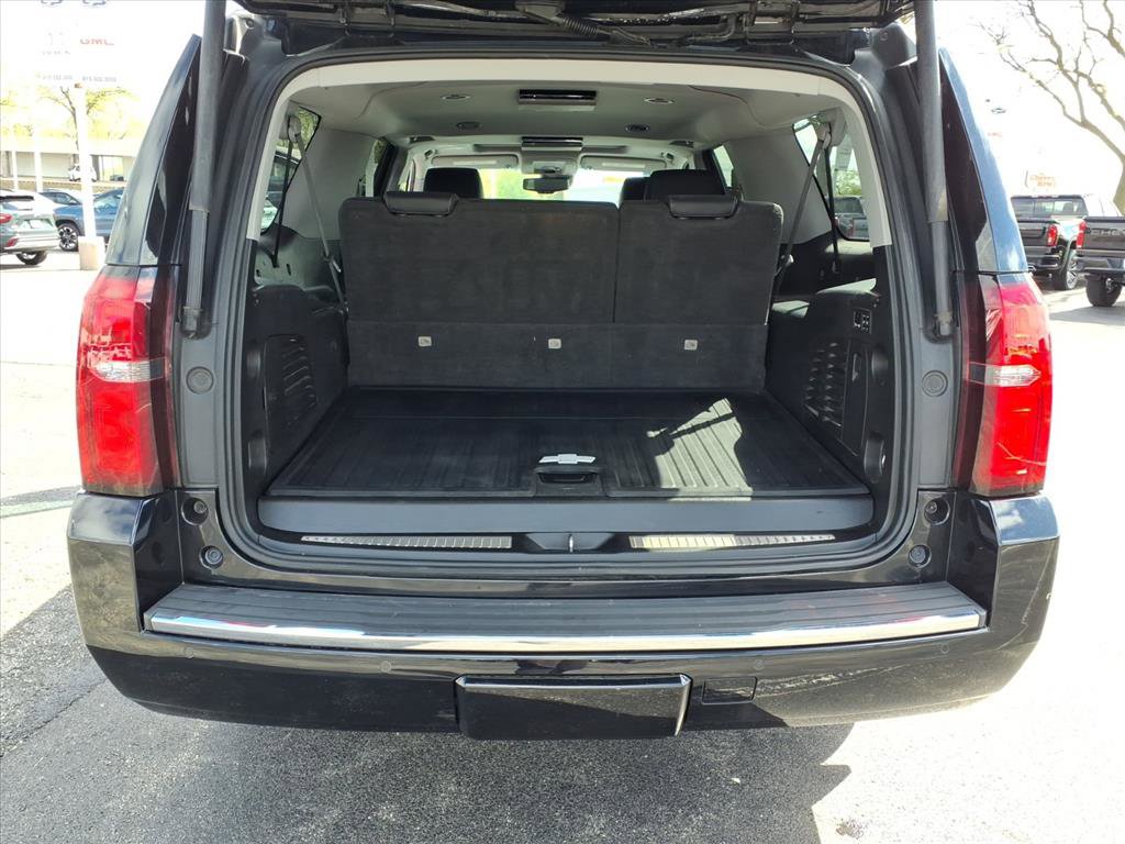 Used 2019 Chevrolet Suburban Premier AWD/4WD image 30