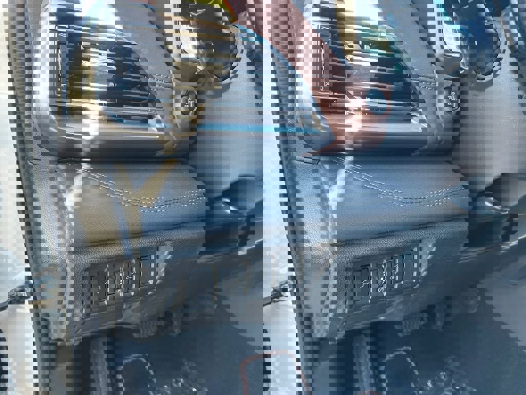 Used 2021 Subaru Outback Touring XT image 21