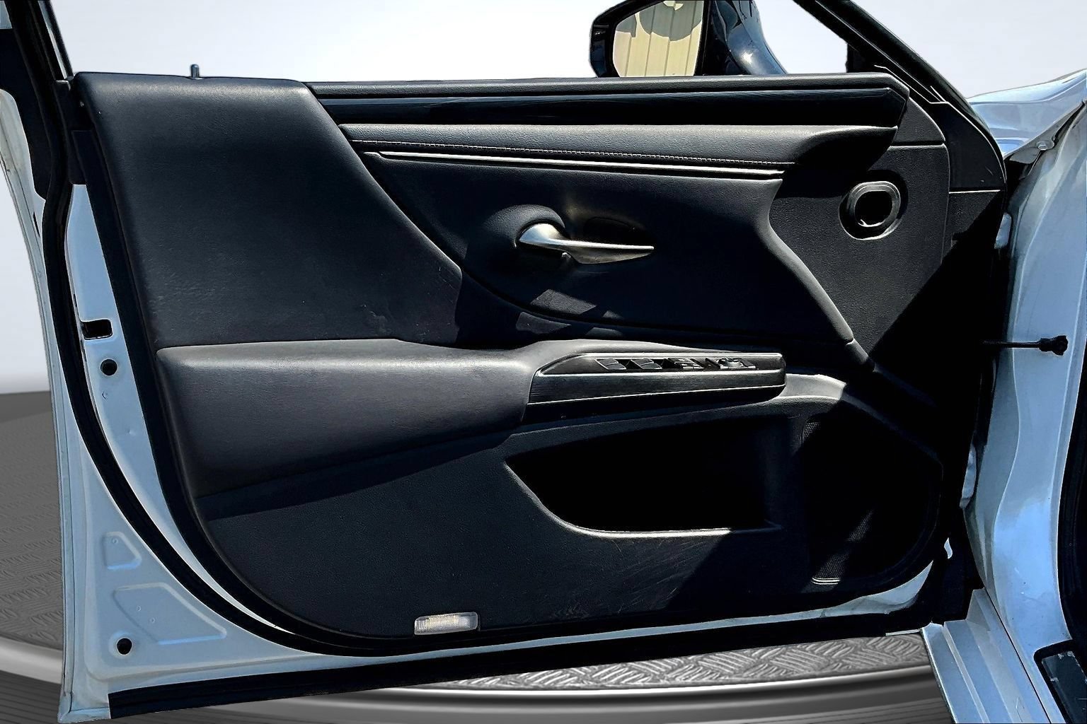 Used 2019 Lexus ES 350 w/ Accessory Package 2 FWD image 21