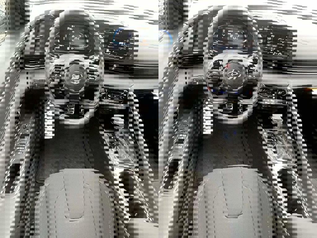 New 2026 Hyundai Elantra SEL Sport Premium image 10