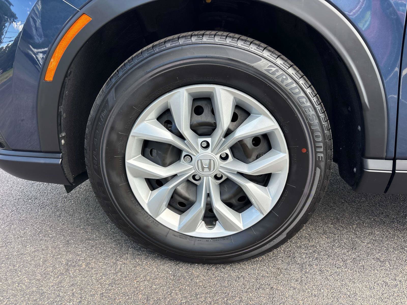 Used 2023 Honda CR-V LX image 10