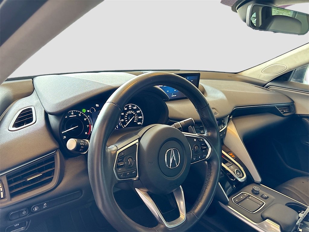 Used 2023 Acura TLX image 9