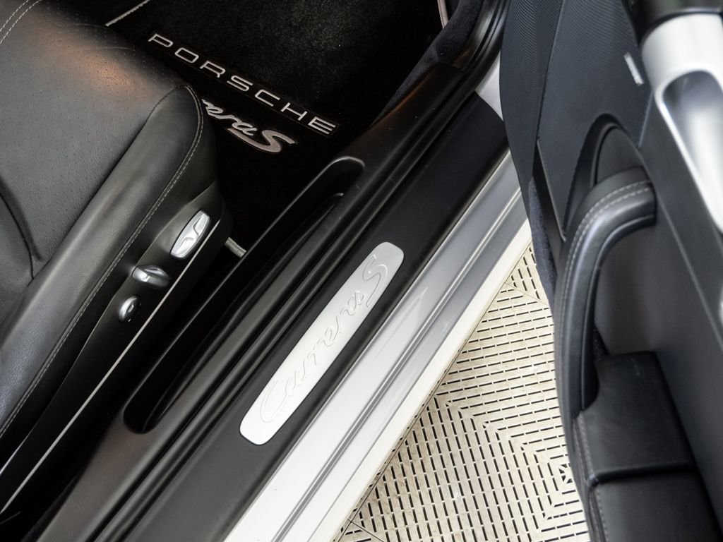 Used 2010 Porsche 911 Carrera S RWD image 19