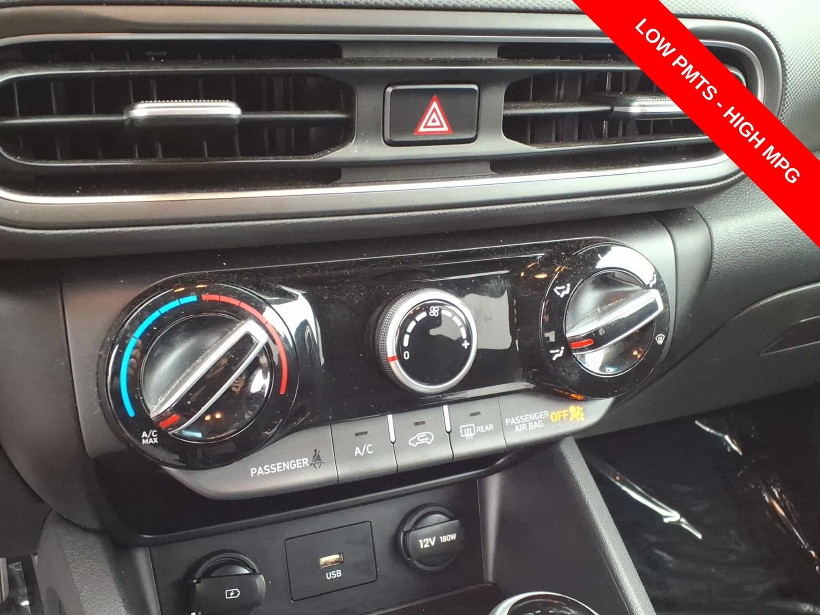 Used 2023 Hyundai Kona SEL AWD/4WD image 22