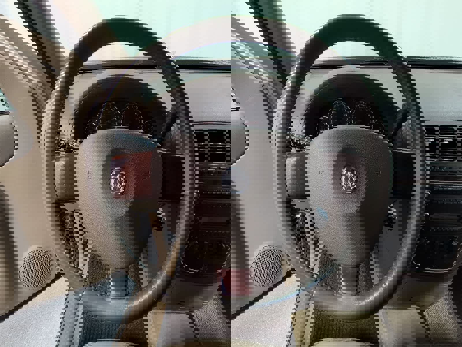 Used 2005 Buick Terraza CX image 23