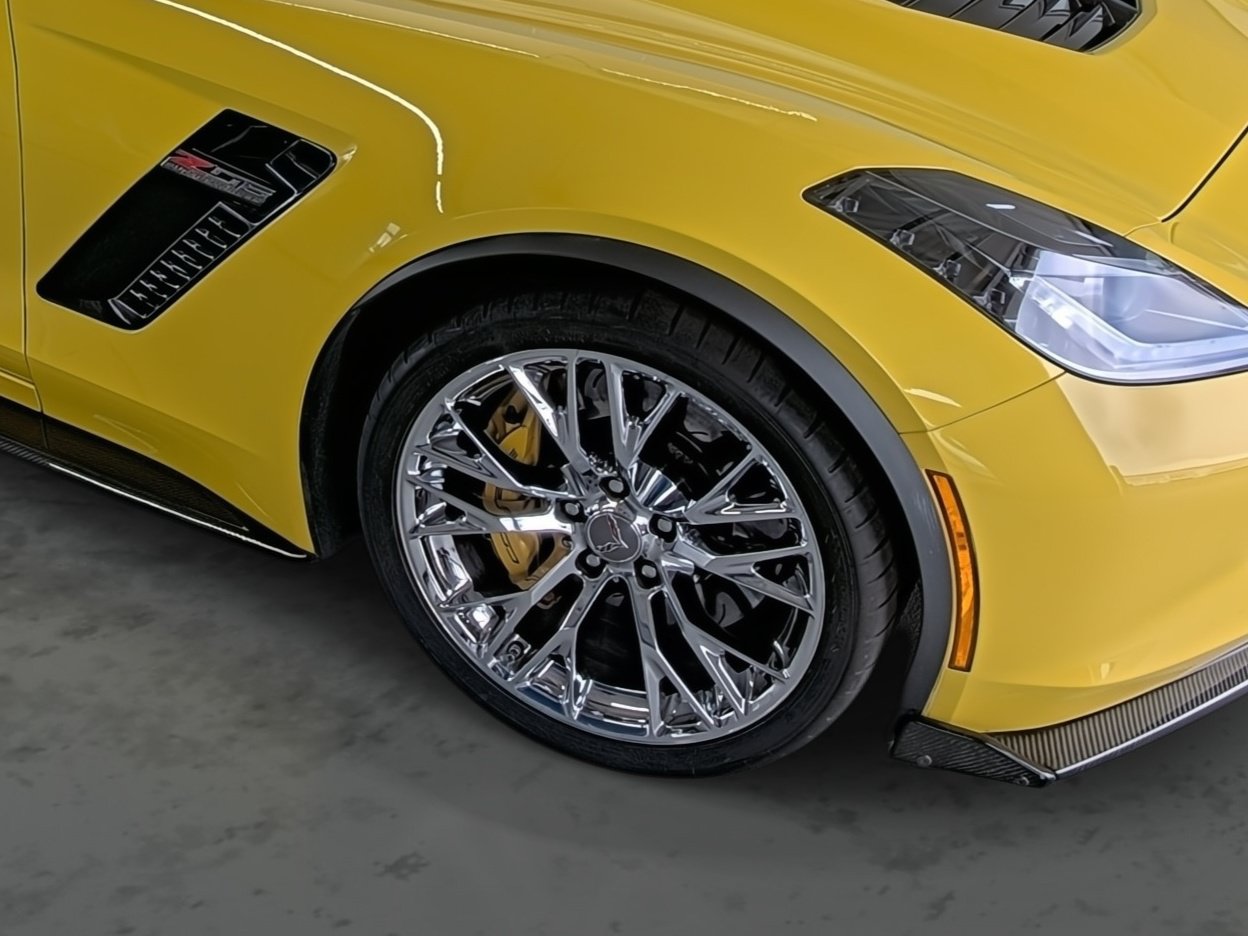 Used 2017 Chevrolet Corvette Z06 RWD image 16