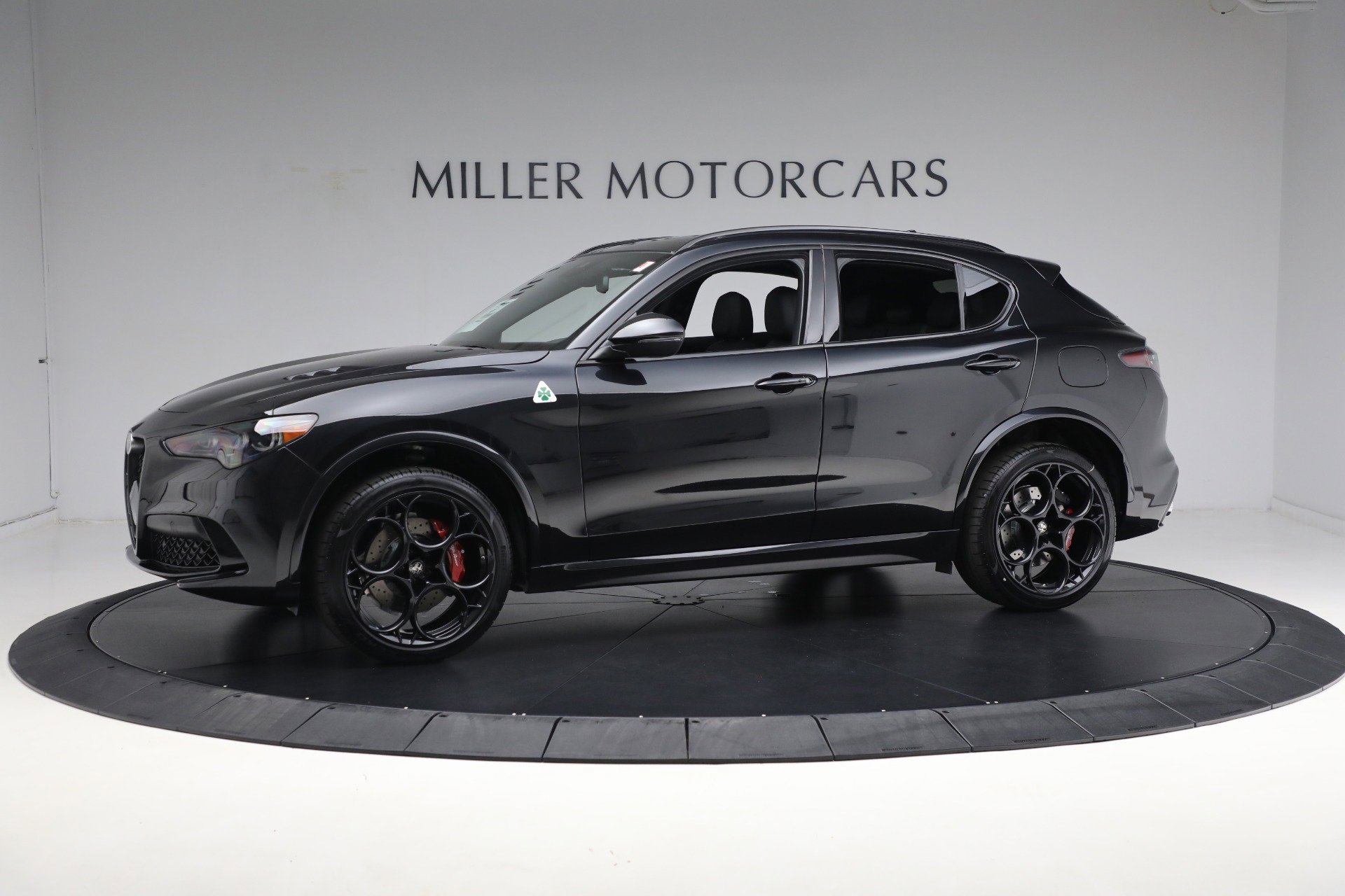 New 2024 Alfa Romeo Stelvio Quadrifoglio w/ Active Assist Plus Package AWD/4WD image 5