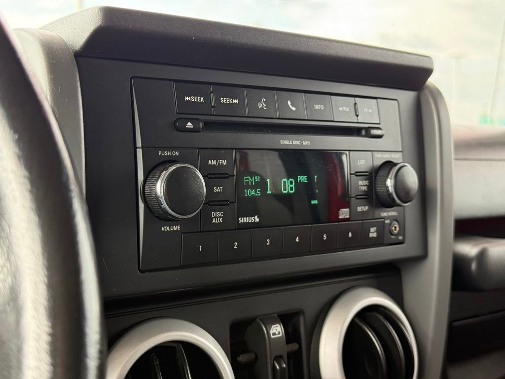 Used 2010 Jeep Wrangler Unlimited Sahara image 24