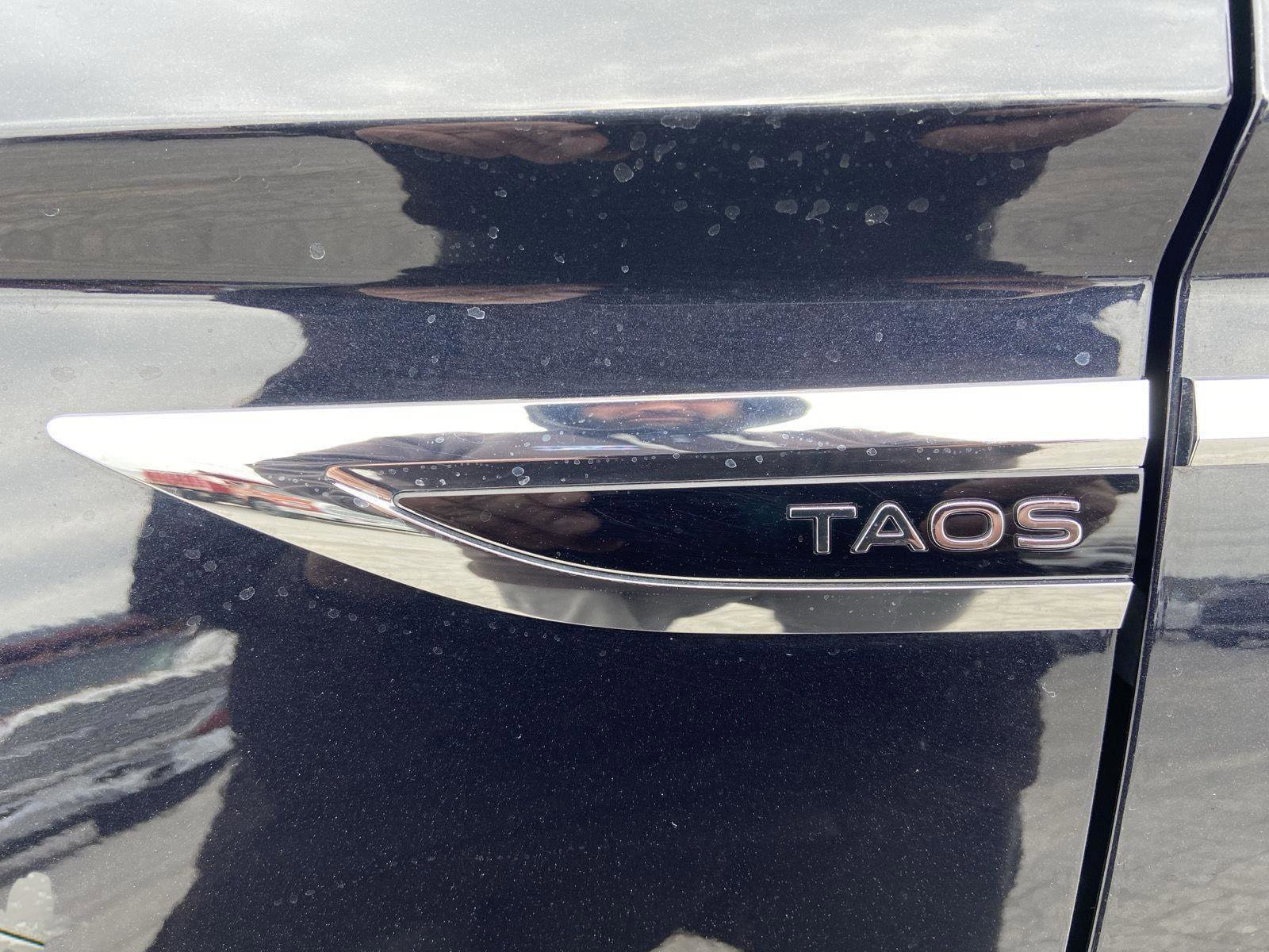 Used 2024 Volkswagen Taos SE image 34