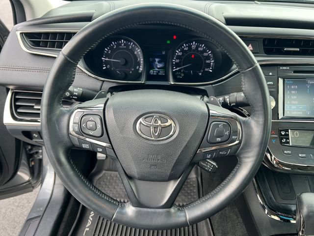 Used 2018 Toyota Avalon Limited w/ All Weather Liner Package FWD image 14