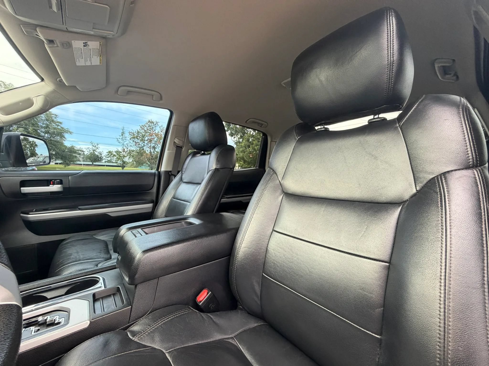 Used 2020 Toyota Tundra SR5 w/ SR5 Upgrade Package RWD image 14