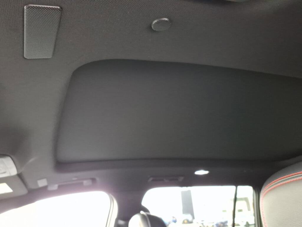 Used 2024 Chevrolet Traverse Z71 image 11