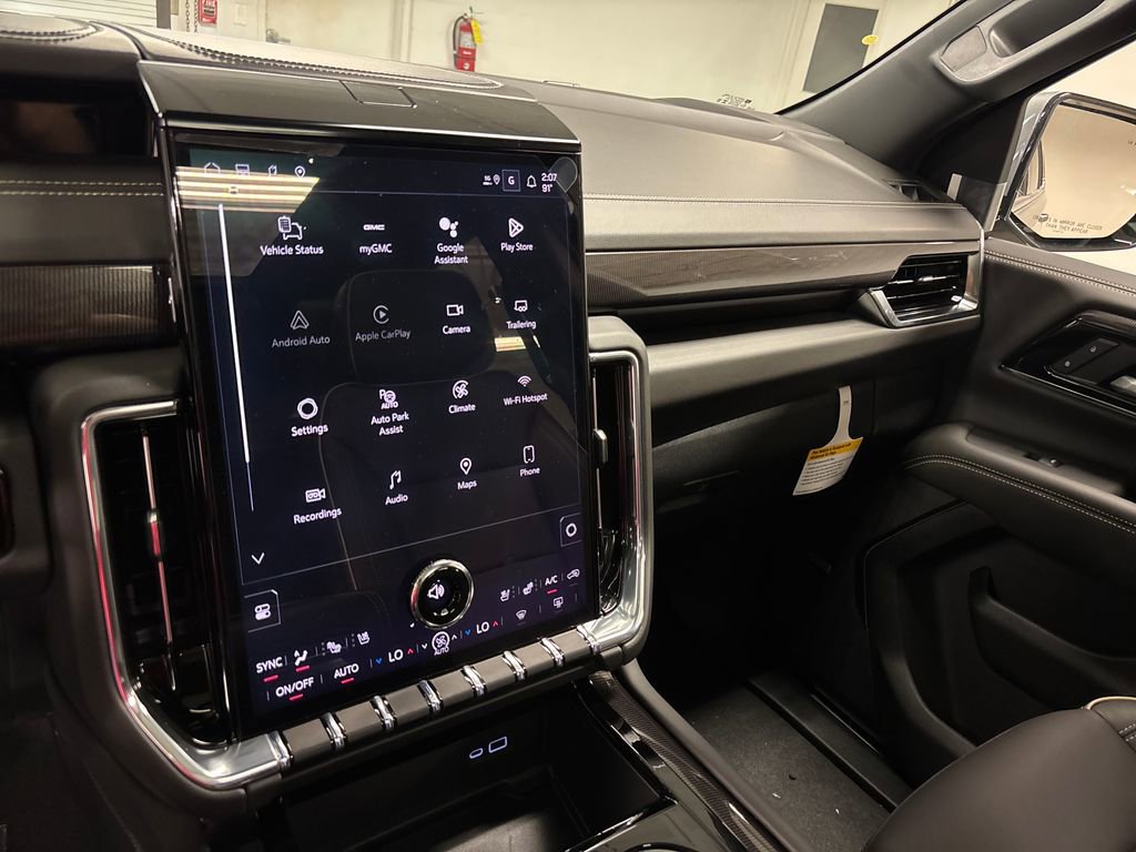 New 2026 GMC Yukon Elevation w/ Elevation Premium Package AWD/4WD image 41