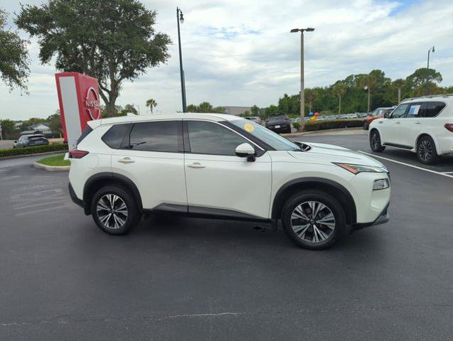 Certified 2021 Nissan Rogue SV FWD image 2