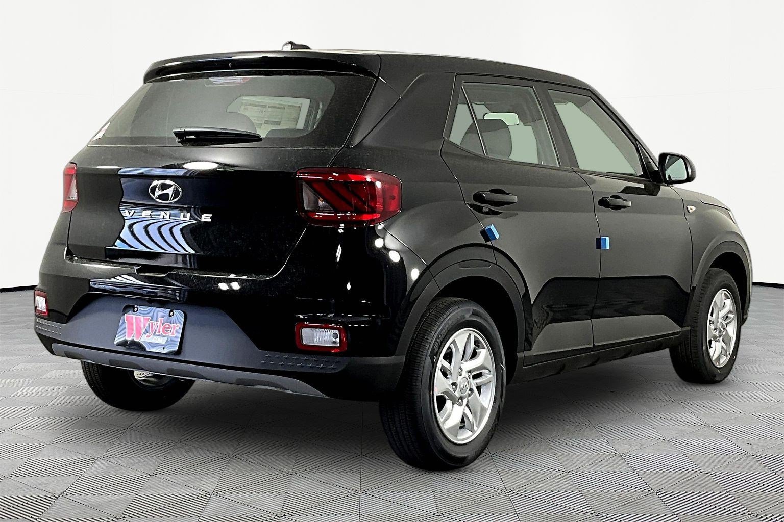 New 2026 Hyundai Venue SE FWD image 7