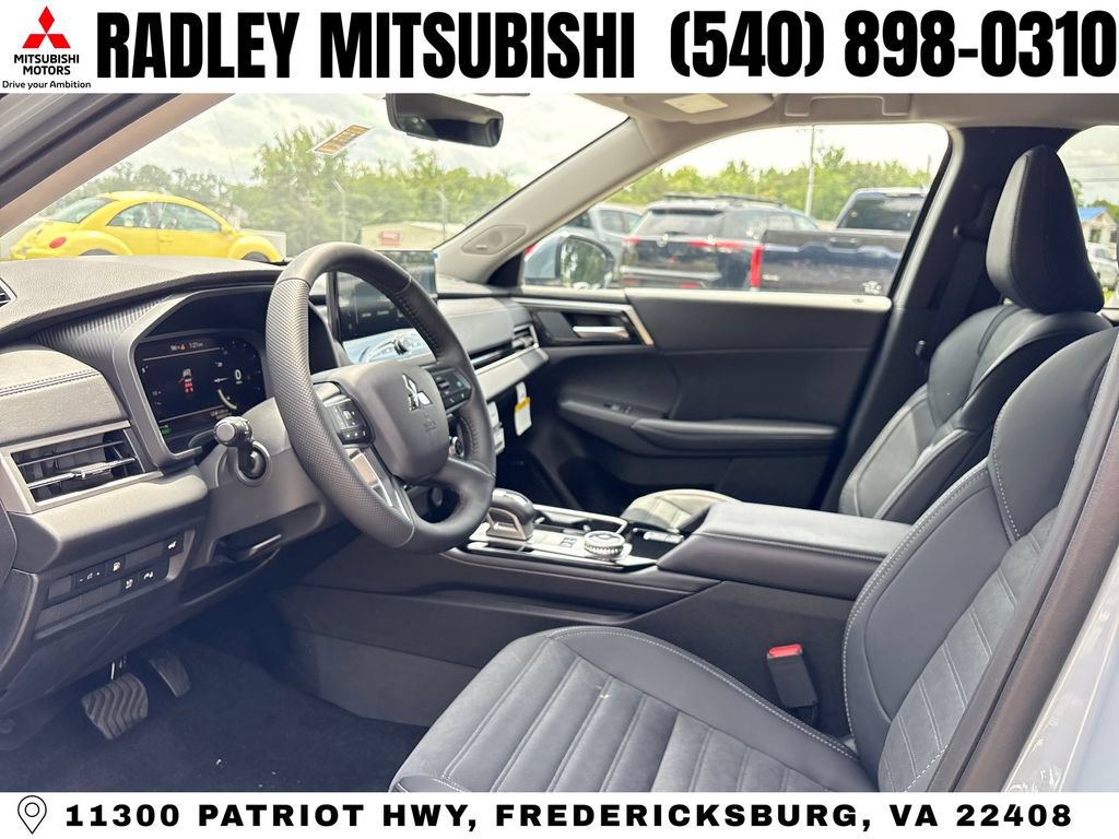 New 2026 Mitsubishi Outlander SE AWD/4WD image 3