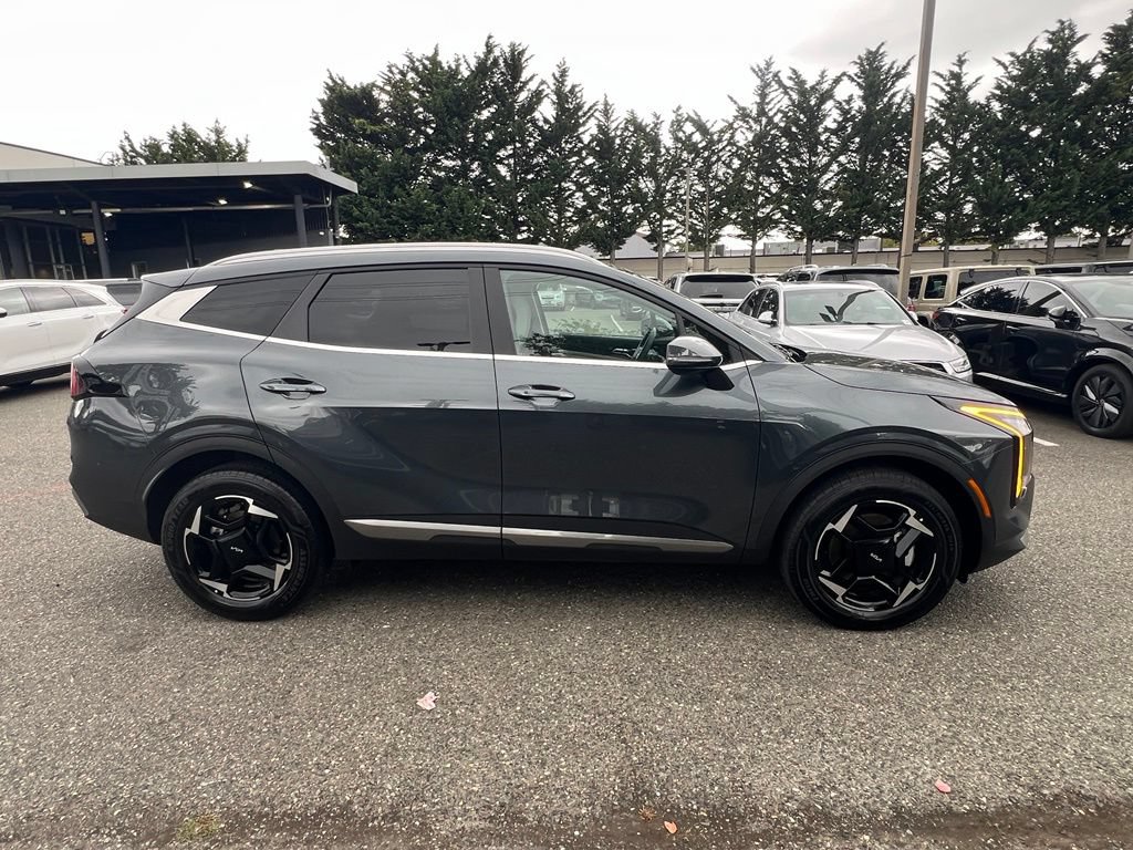 Used 2026 Kia Sportage EX AWD/4WD image 8