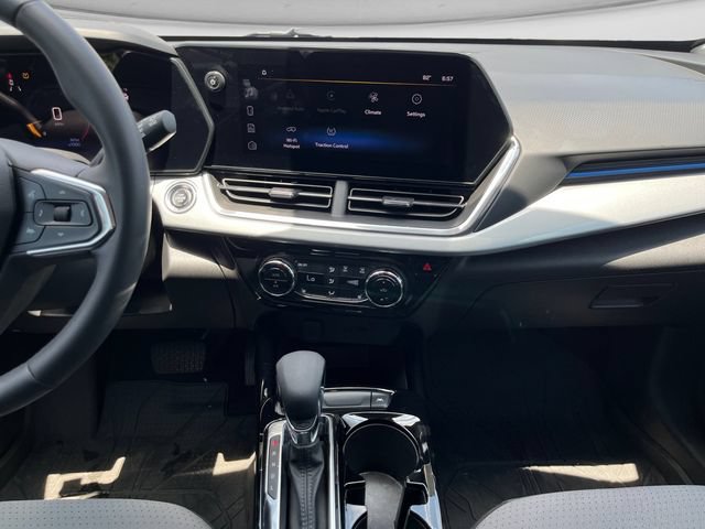Used 2024 Chevrolet Trax LT w/ Driver Confidence Package FWD image 12