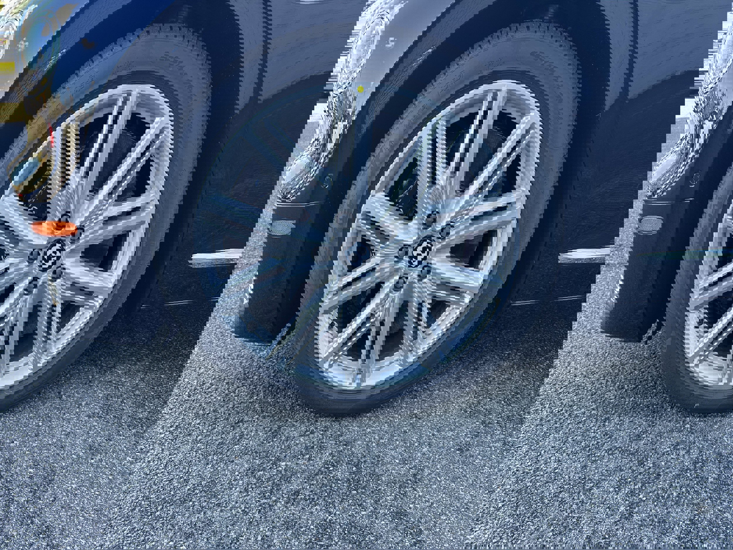 New 2026 Bentley Flying Spur Plug-In Hybrid image 9