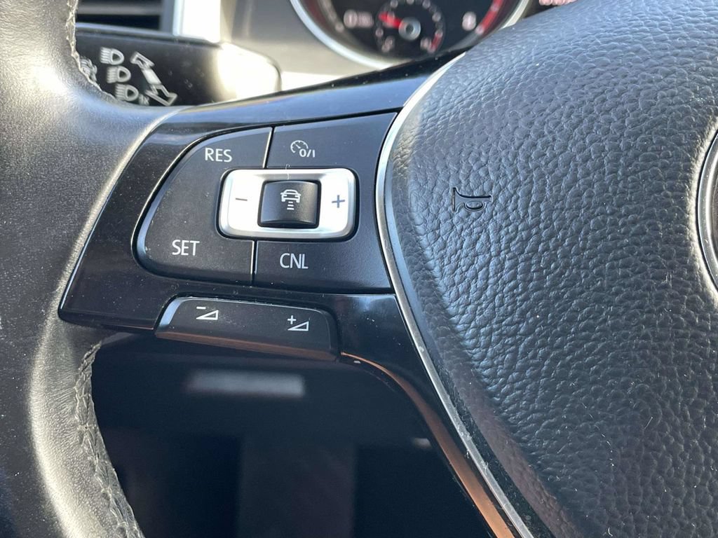 Used 2018 Volkswagen Atlas SE FWD image 29