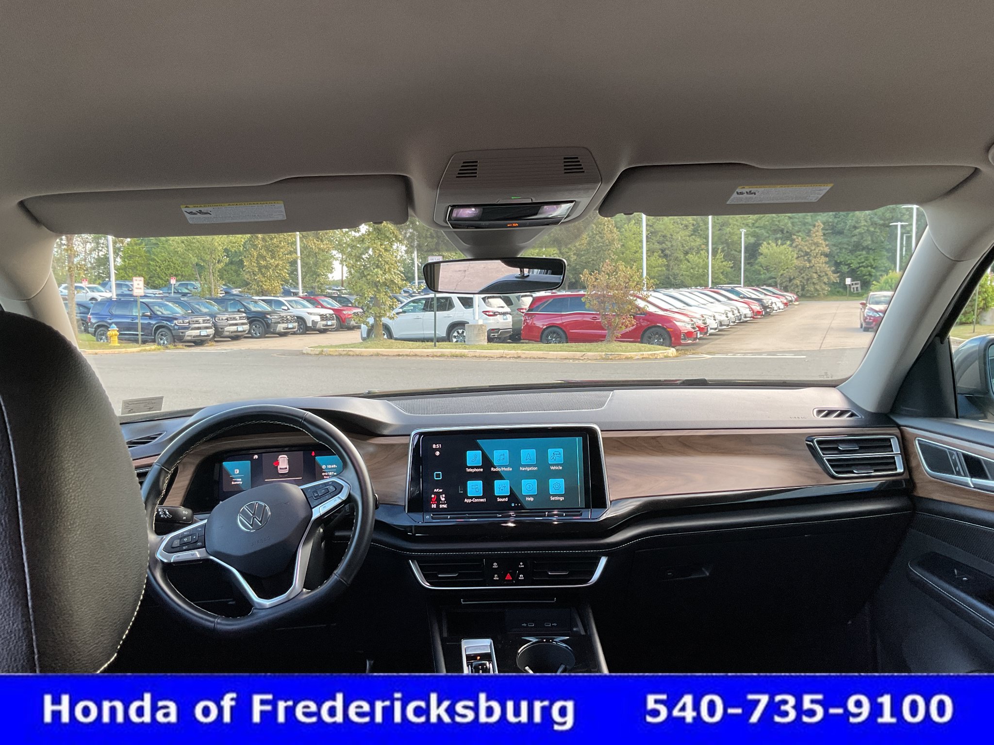 Used 2025 Volkswagen Atlas SE AWD/4WD image 47