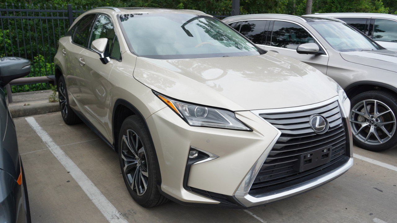 Used 2018 Lexus RX 350 FWD w/ Premium Package image 3