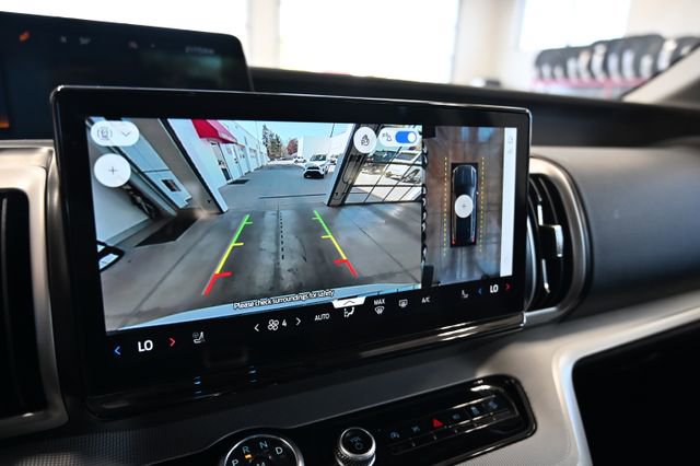 Used 2025 Ford Expedition Max Active AWD/4WD image 22