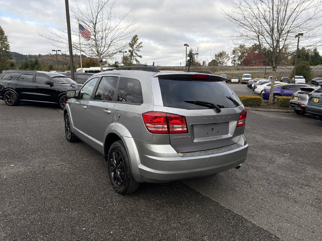 Used 2020 Dodge Journey SE FWD image 7