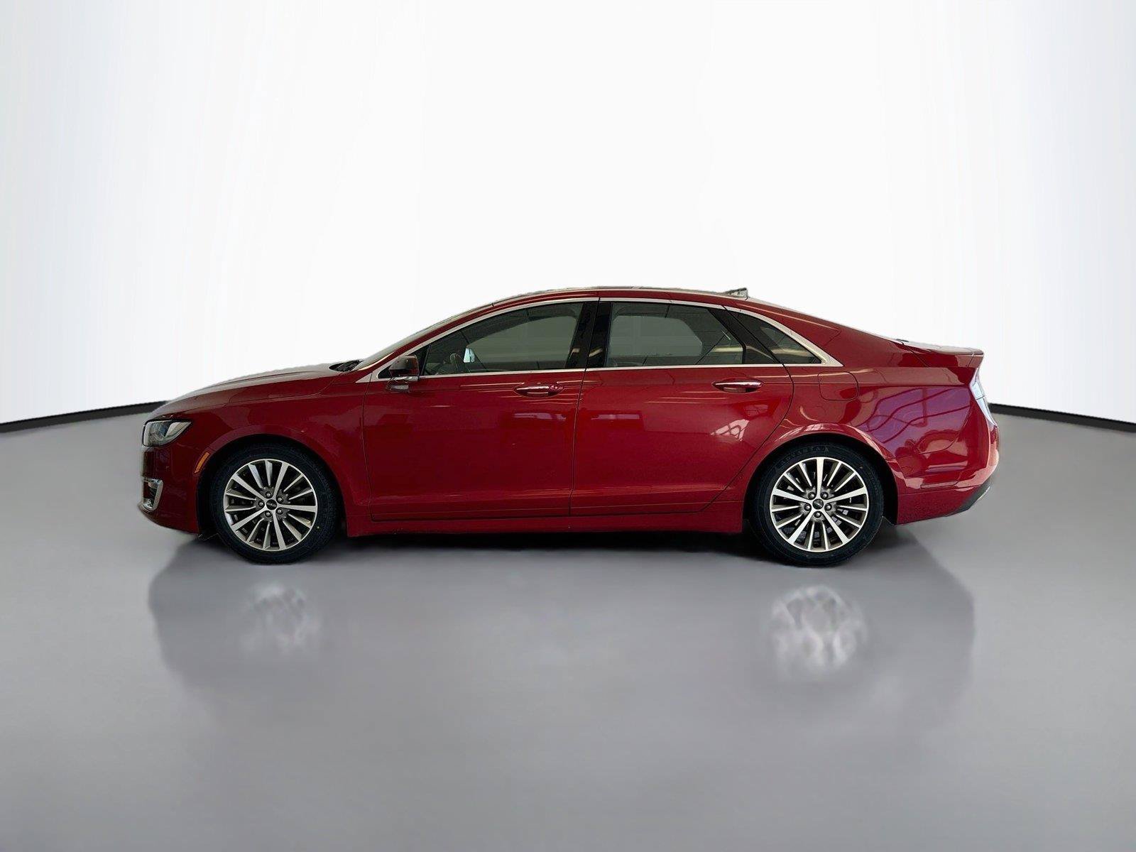 Used 2018 Lincoln MKZ Select w/ Select Plus Package FWD image 8