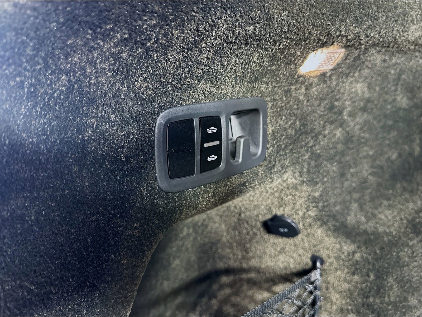 Used 2022 Bentley Bentayga AWD/4WD image 58