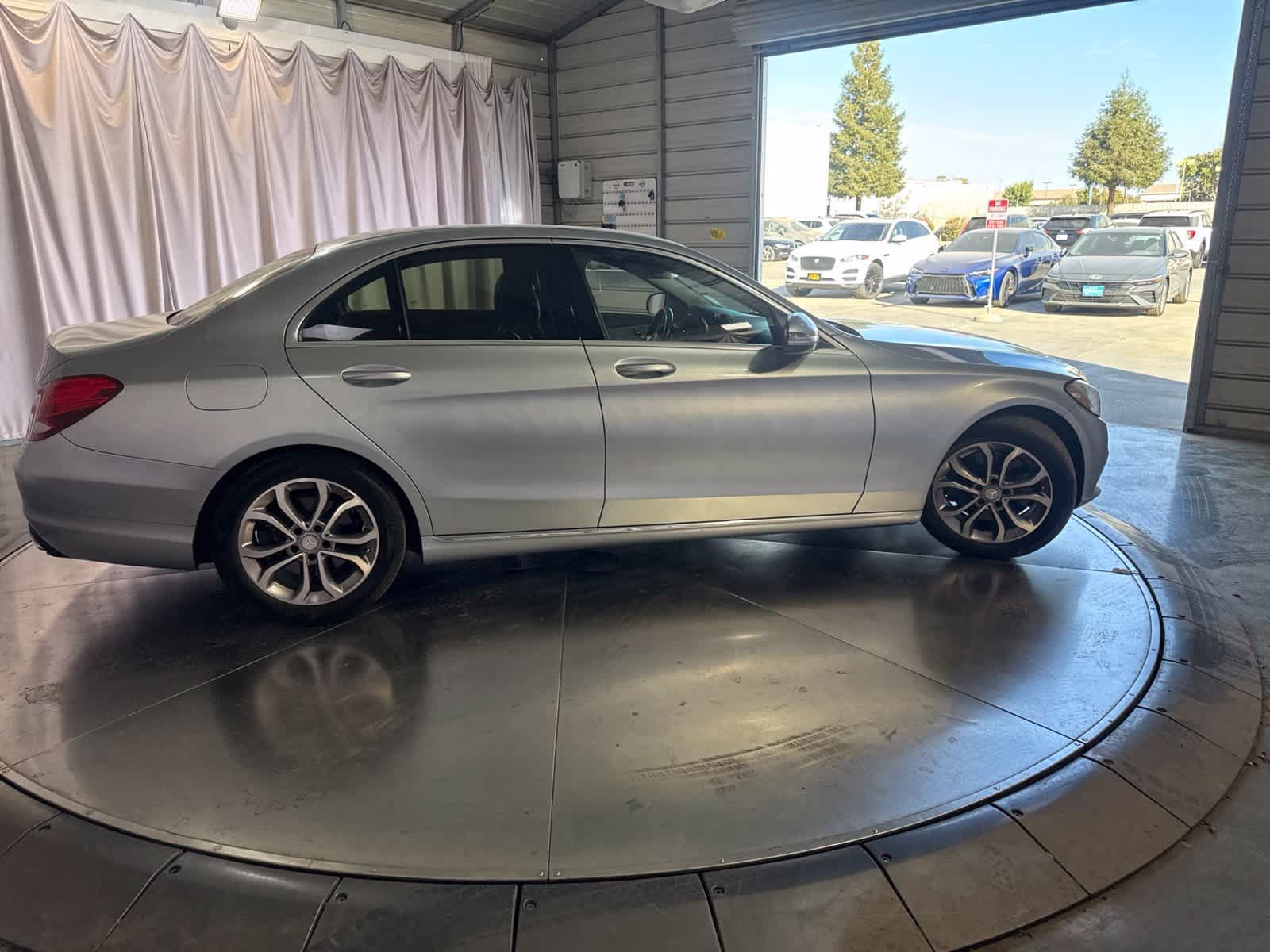 Used 2016 Mercedes-Benz C 300 Sedan image 4
