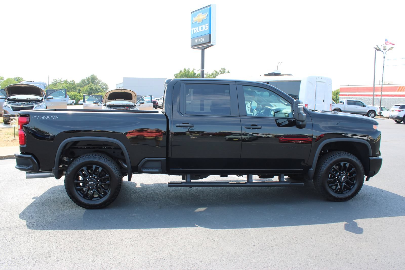 Used 2026 Chevrolet Silverado 2500 Custom w/ Custom Value Package AWD/4WD image 9