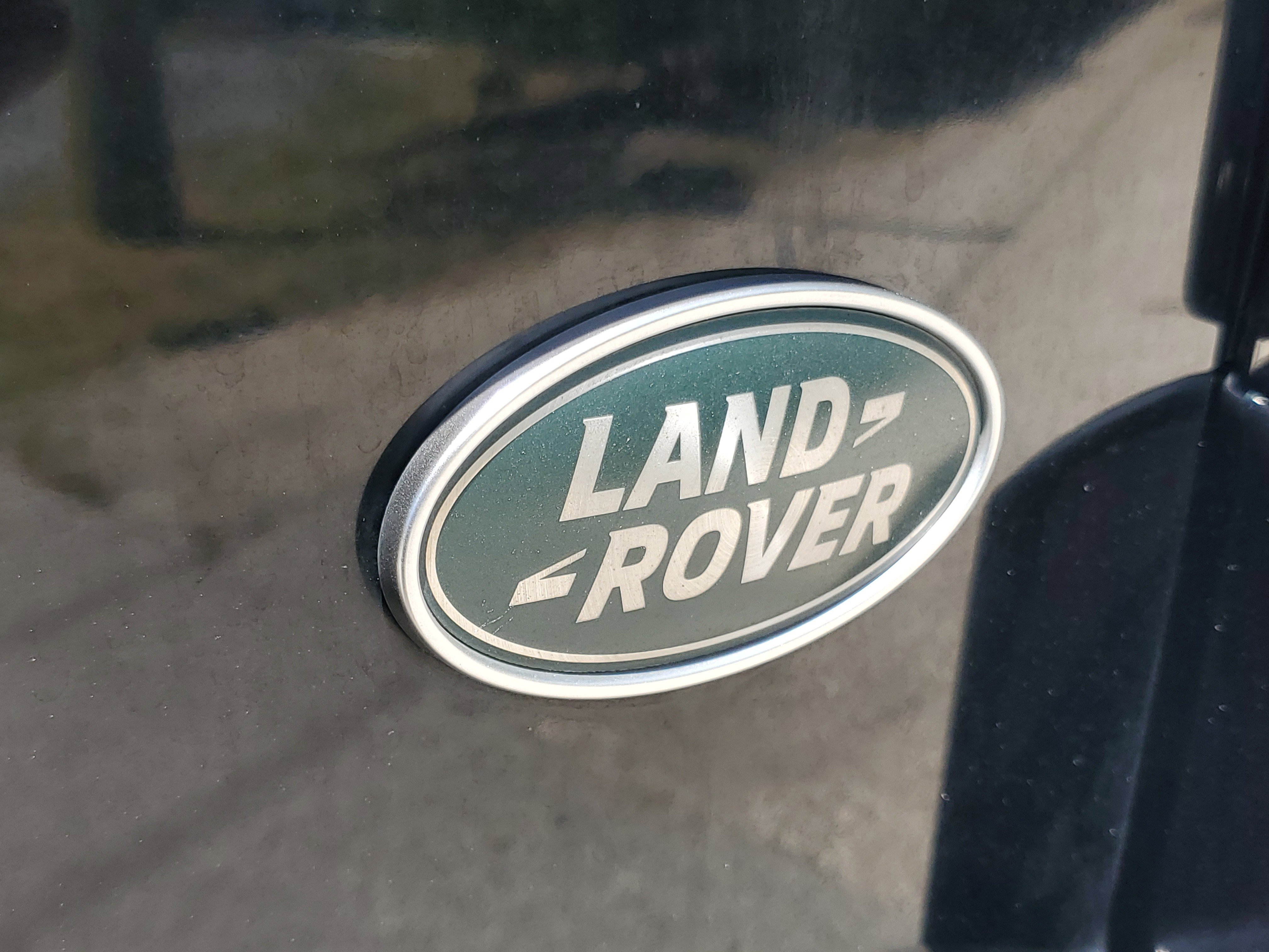 Used 2019 Land Rover Range Rover Evoque SE image 8
