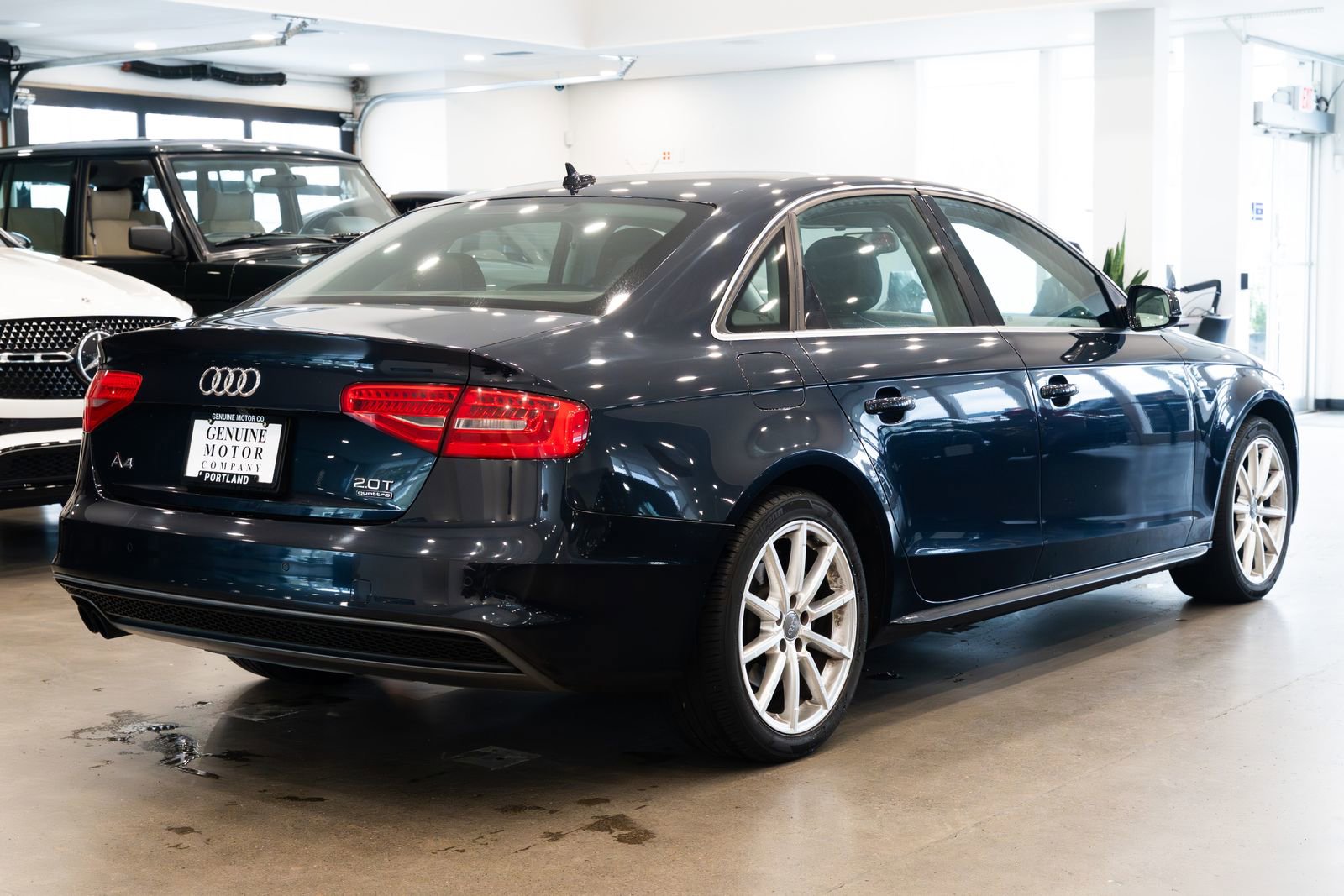 Used 2016 Audi A4 2.0T Premium Plus w/ Technology Package image 4
