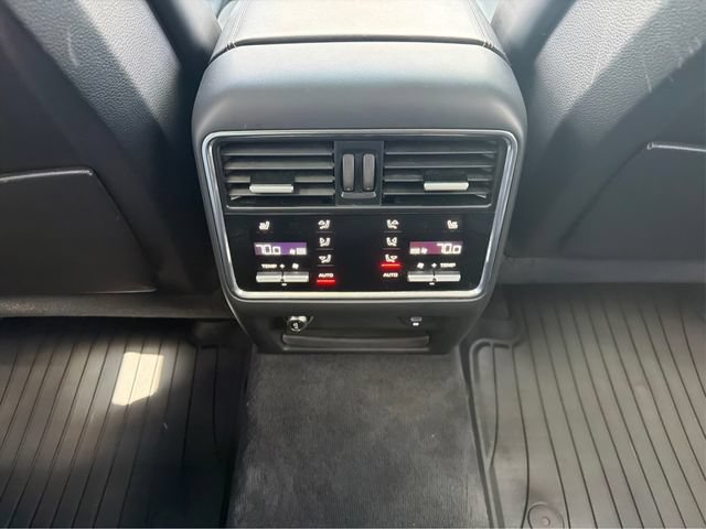 Used 2023 Porsche Cayenne Turbo AWD/4WD image 26