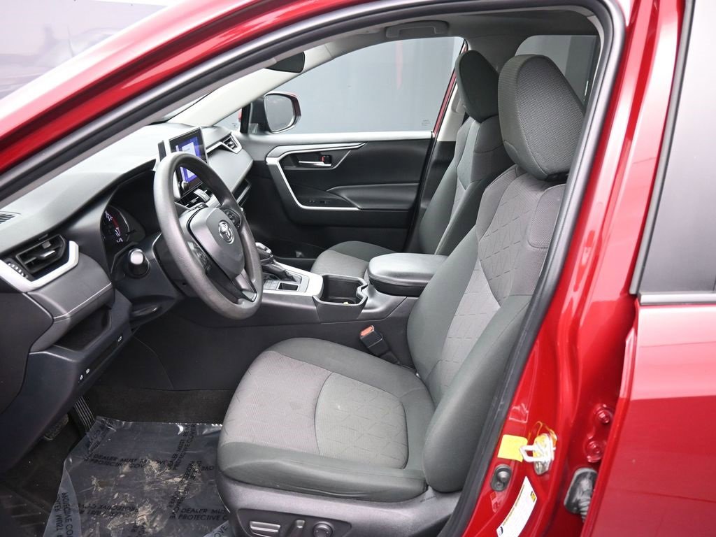 Certified 2023 Toyota RAV4 XLE image 19