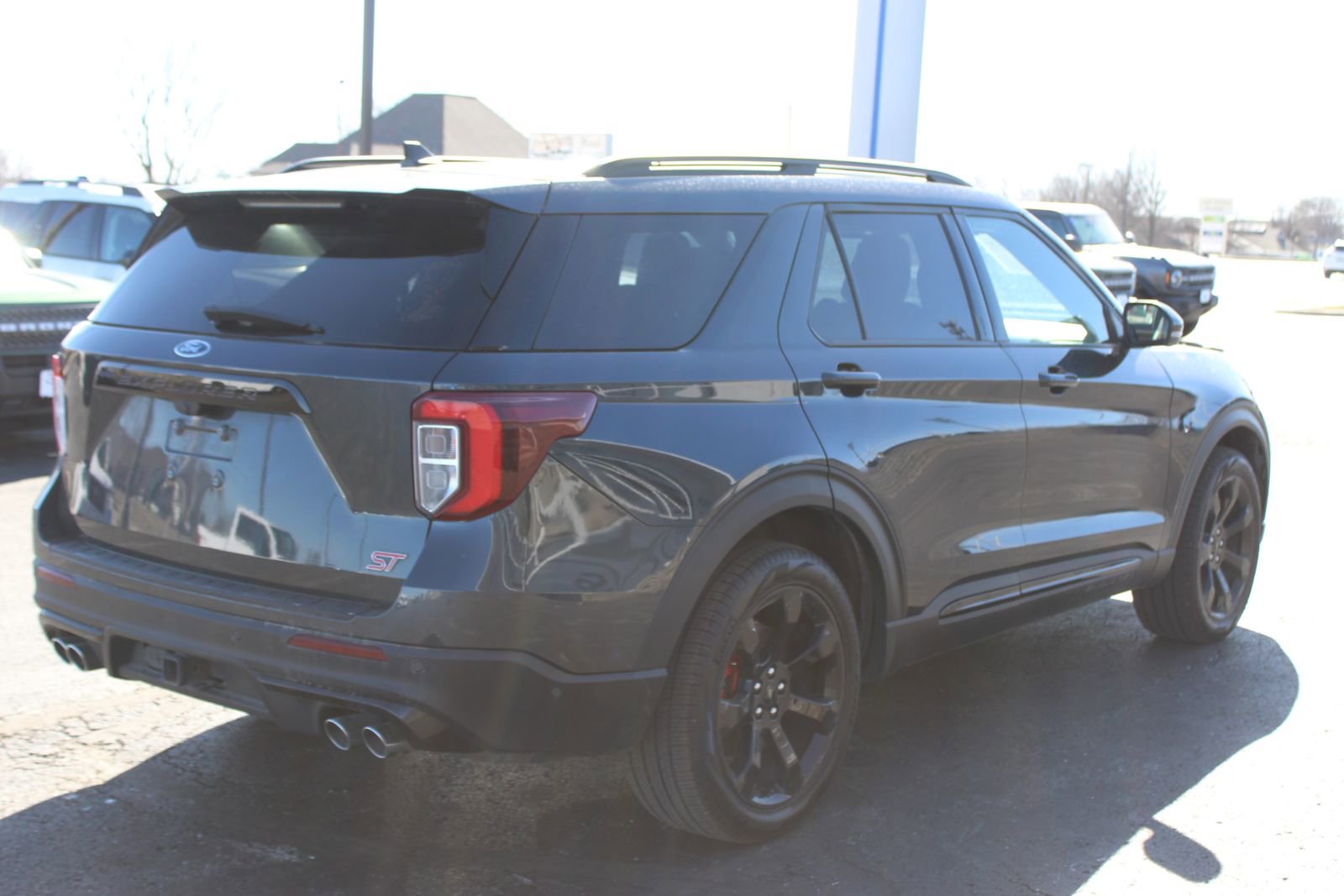 Used 2022 Ford Explorer ST w/ Equipment Group 401A image 5