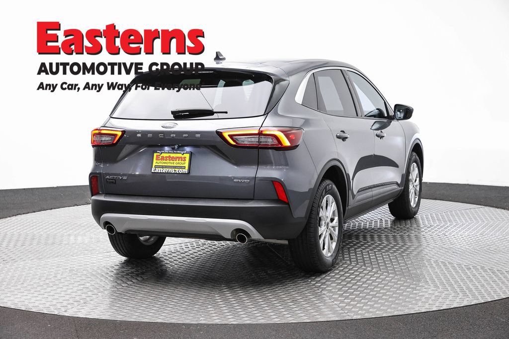 Used 2024 Ford Escape Active AWD/4WD image 5