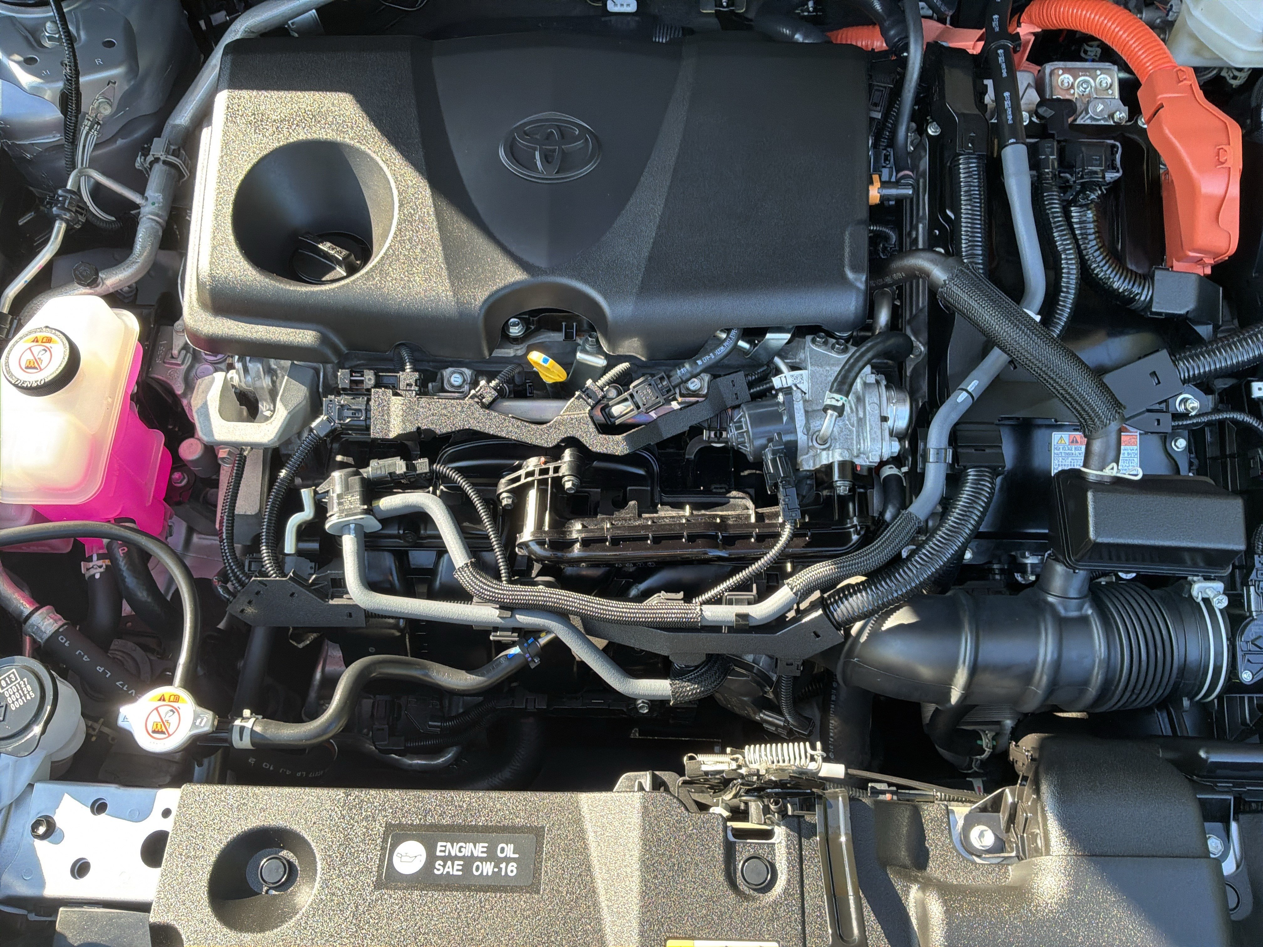 Used 2025 Toyota RAV4 LE AWD/4WD image 33
