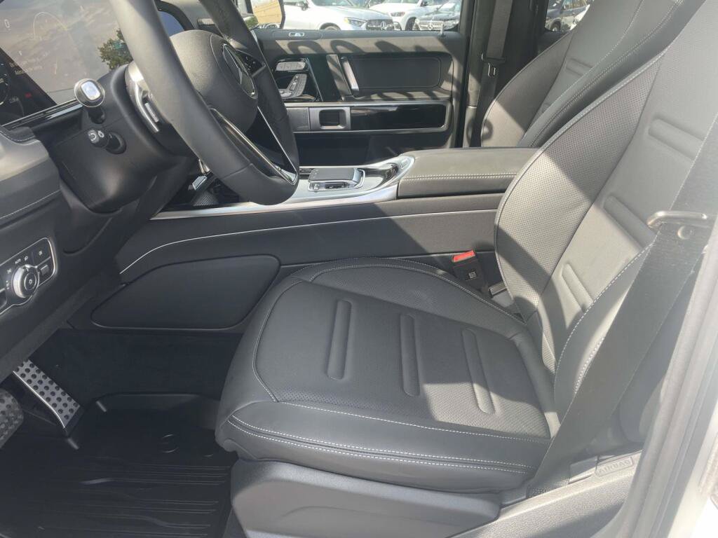 Used 2026 Mercedes-Benz G 550 image 16