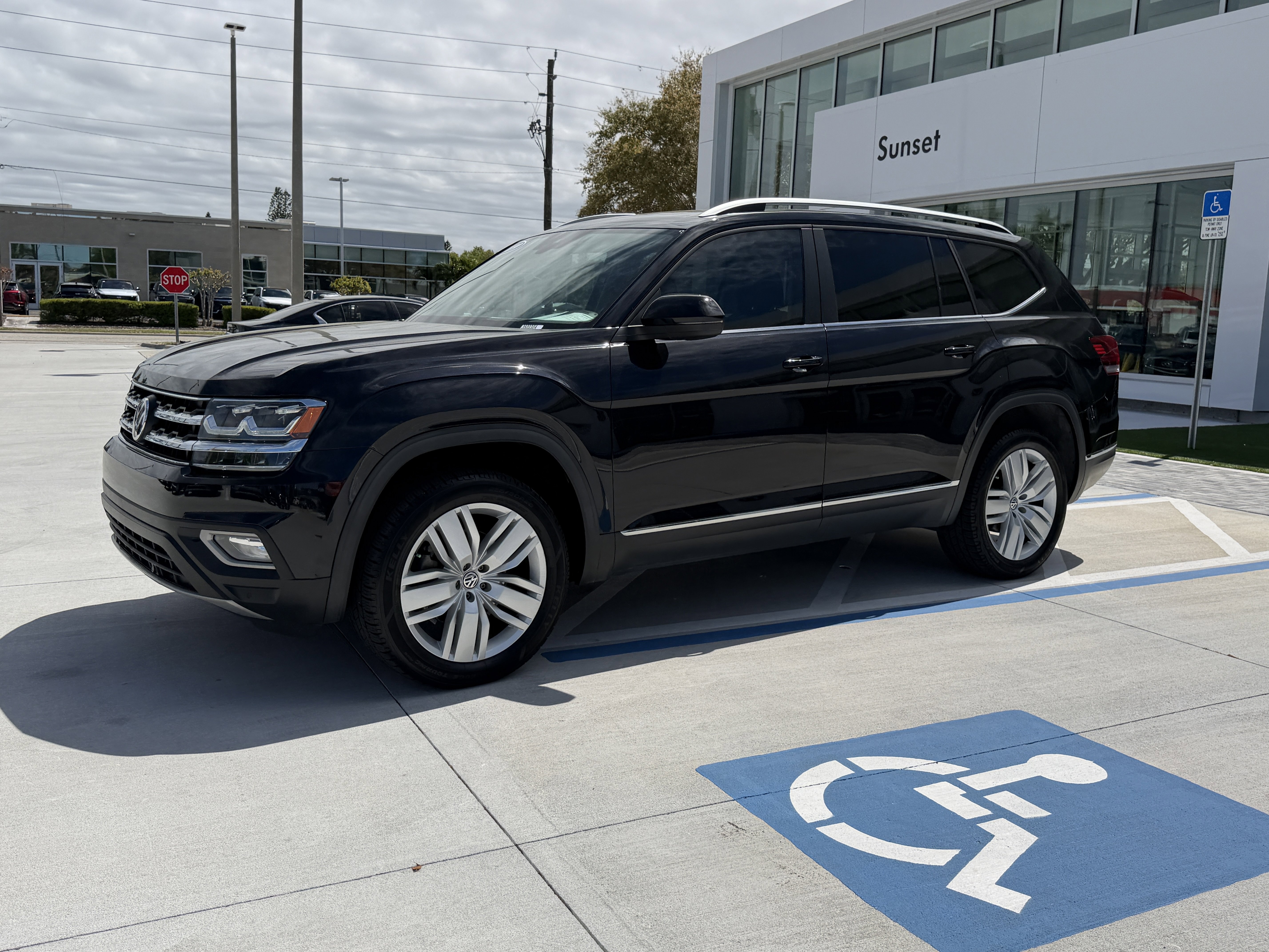 Used 2019 Volkswagen Atlas SEL FWD image 7