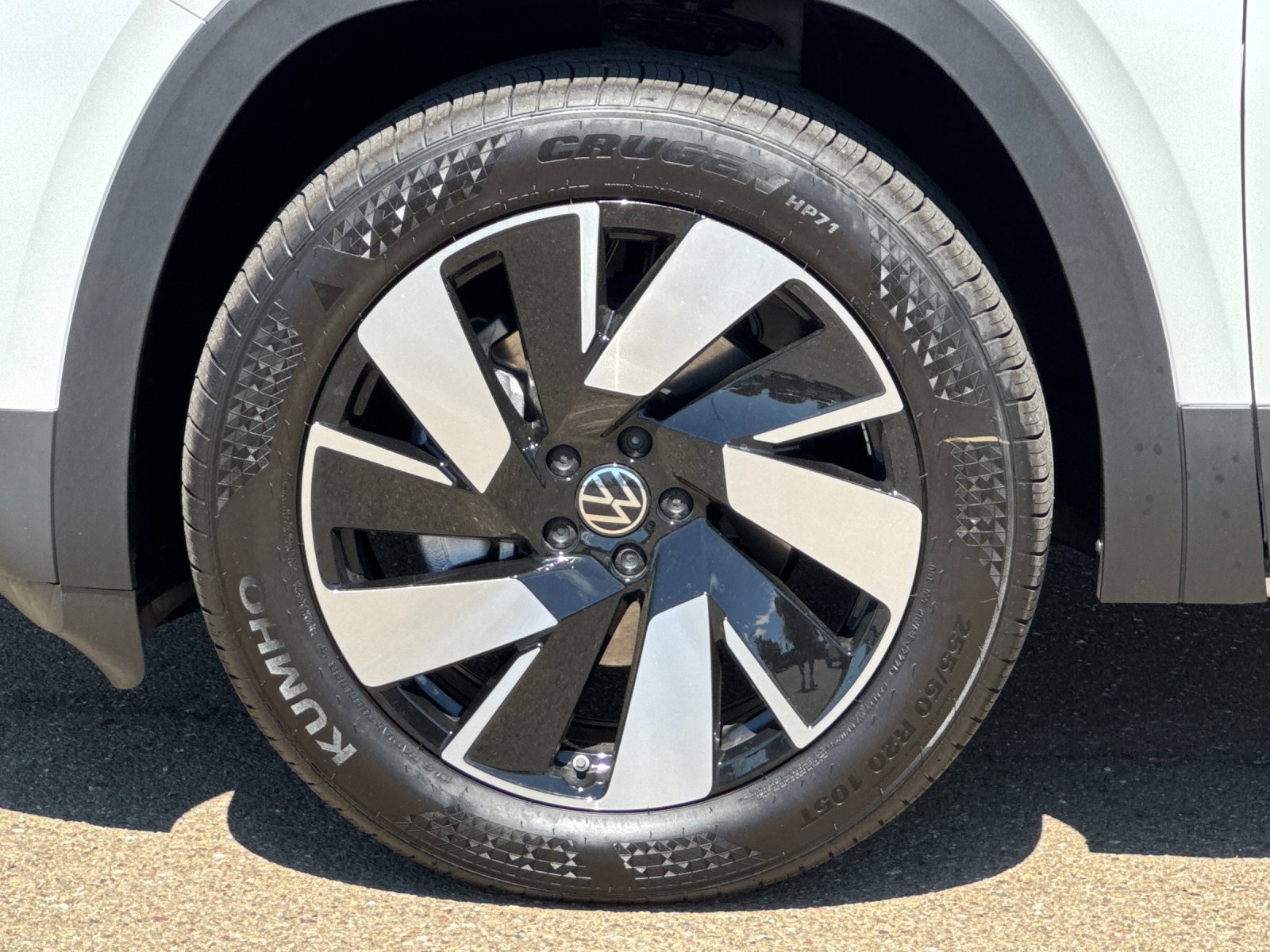 New 2026 Volkswagen Atlas Cross Sport SEL AWD/4WD image 26