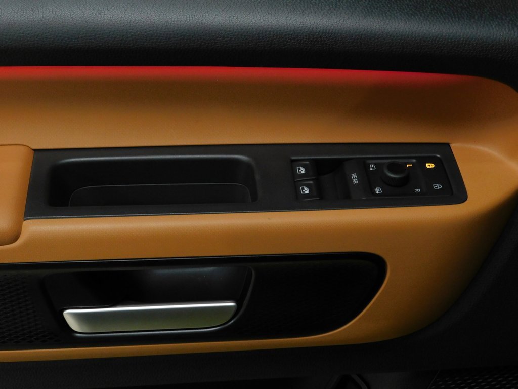 Used 2025 Volkswagen ID. Buzz 1st Edition image 29