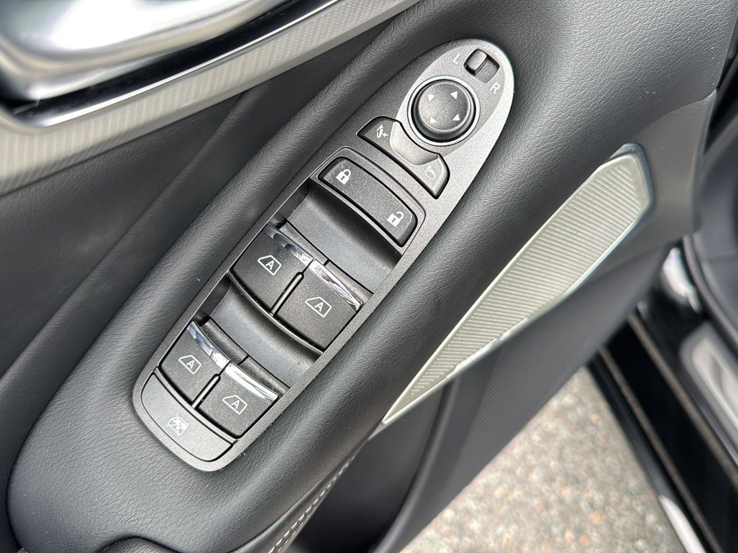 Used 2023 INFINITI Q50 Luxe w/ Cargo Package image 29