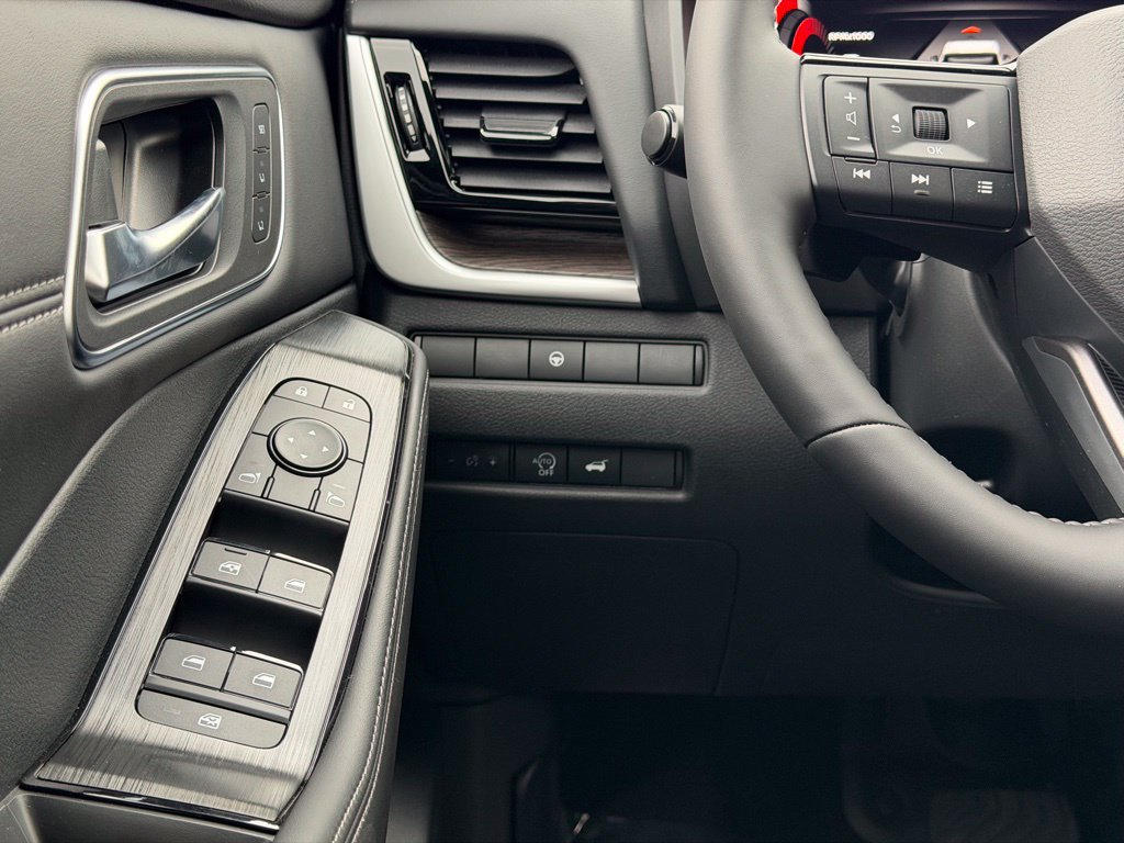 New 2026 Nissan Rogue Platinum AWD/4WD image 25