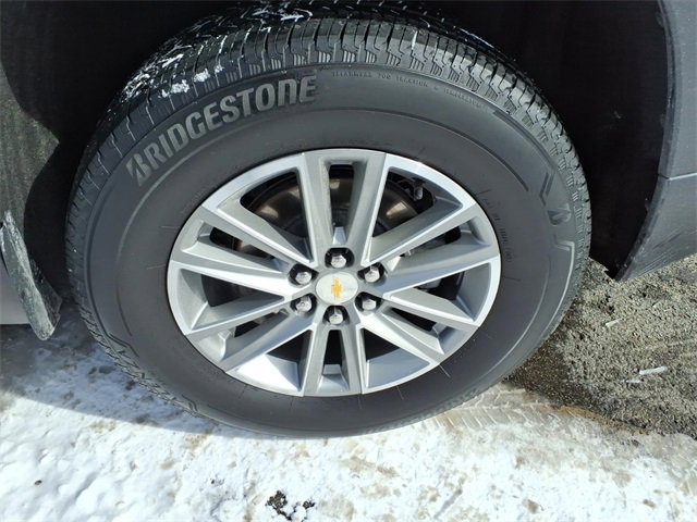 Used 2023 Chevrolet Traverse LT image 9