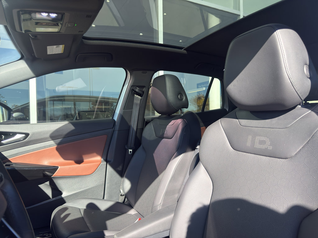 Used 2021 Volkswagen ID.4 Pro S w/ Gradient Package image 8