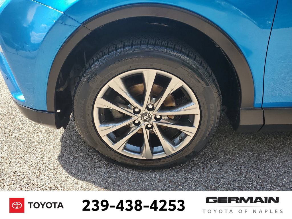 Used 2017 Toyota RAV4 Limited w/ Advanced Technology Package AWD/4WD image 13