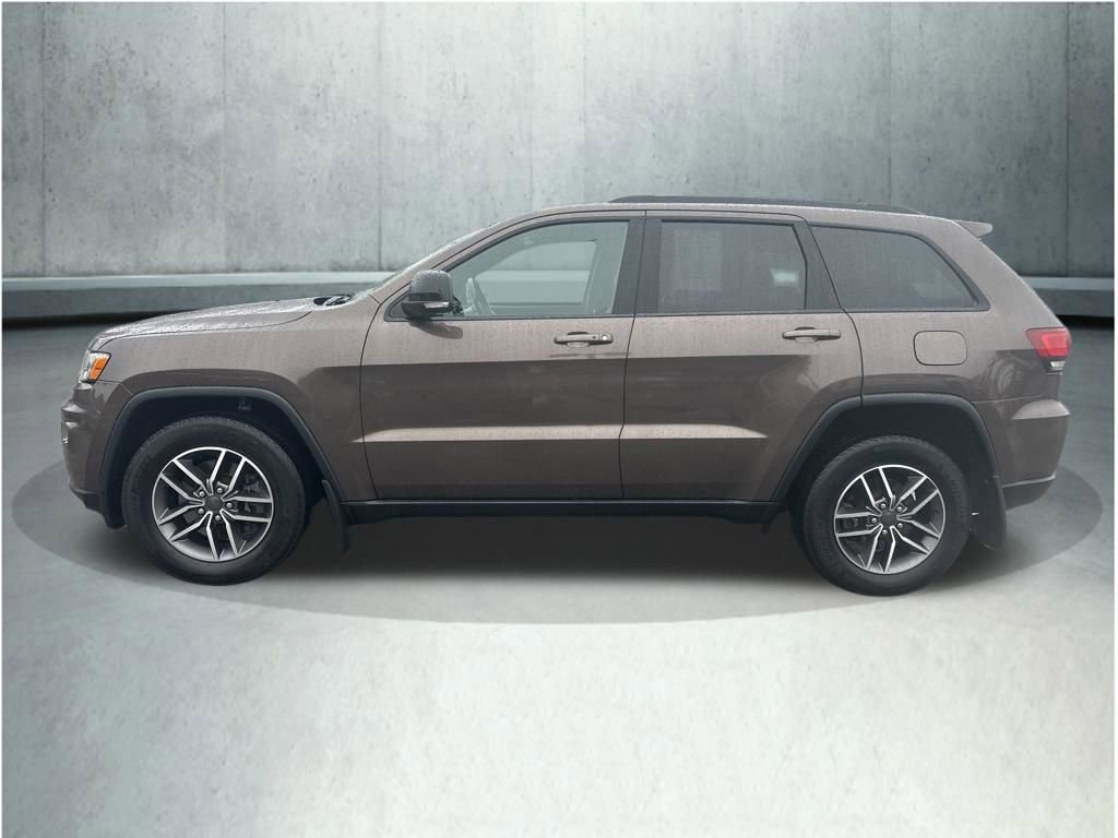 Used 2021 Jeep Grand Cherokee Limited AWD/4WD image 2