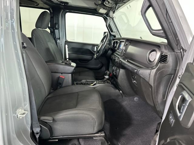 Used 2023 Jeep Wrangler Unlimited w/ Cold Weather Group image 28